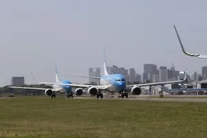 el-paro-de-ate-afectara-la-operatoria-aerea-a-A7SBVLBNOBCUBDE2A7RLGKGES4