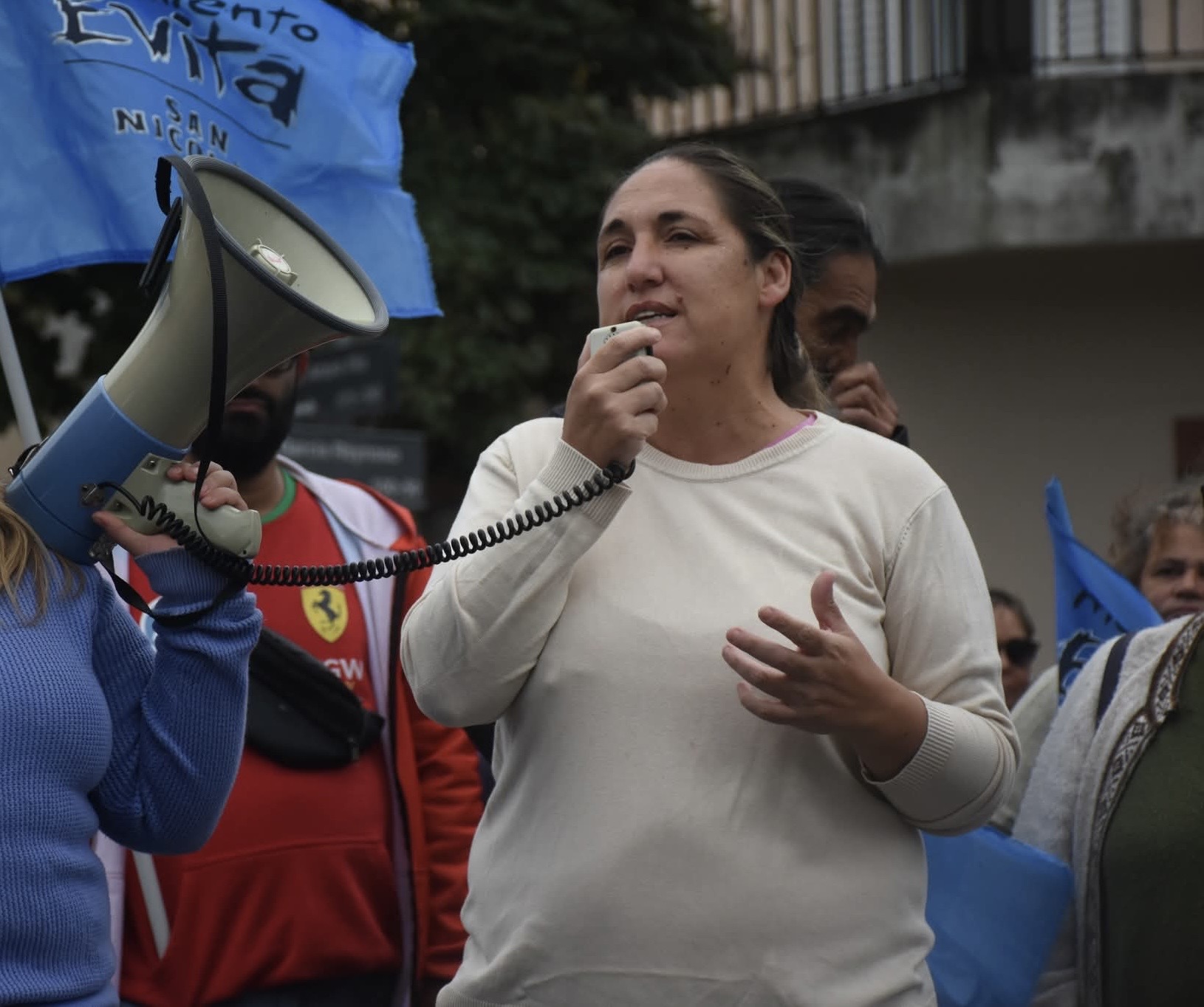 fd819aaf-3294-4bc4-a410-c0787a06d431