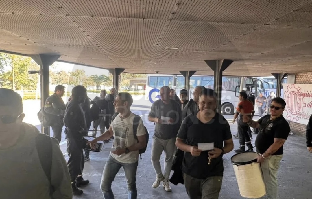 El Santo Padre León XIV recibió en audiencia al Obispo Hugo Santiago