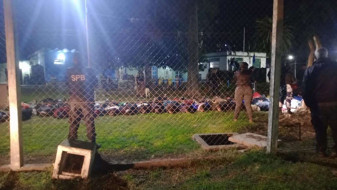 🟥LOGRARON DESARTICULAR EL MOTÍN EN LA UNIDAD PENAL N.º 11 DE BARADEROLuego de los momentos de m