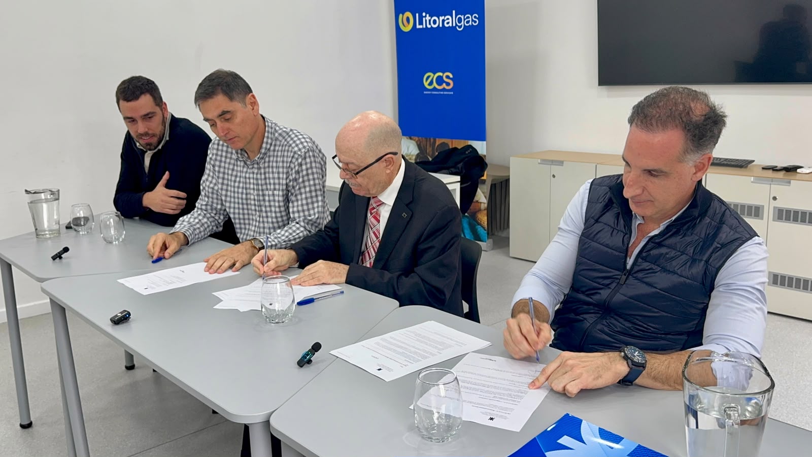 Firma convenio LG - UTN