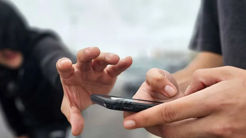 robo-celulares