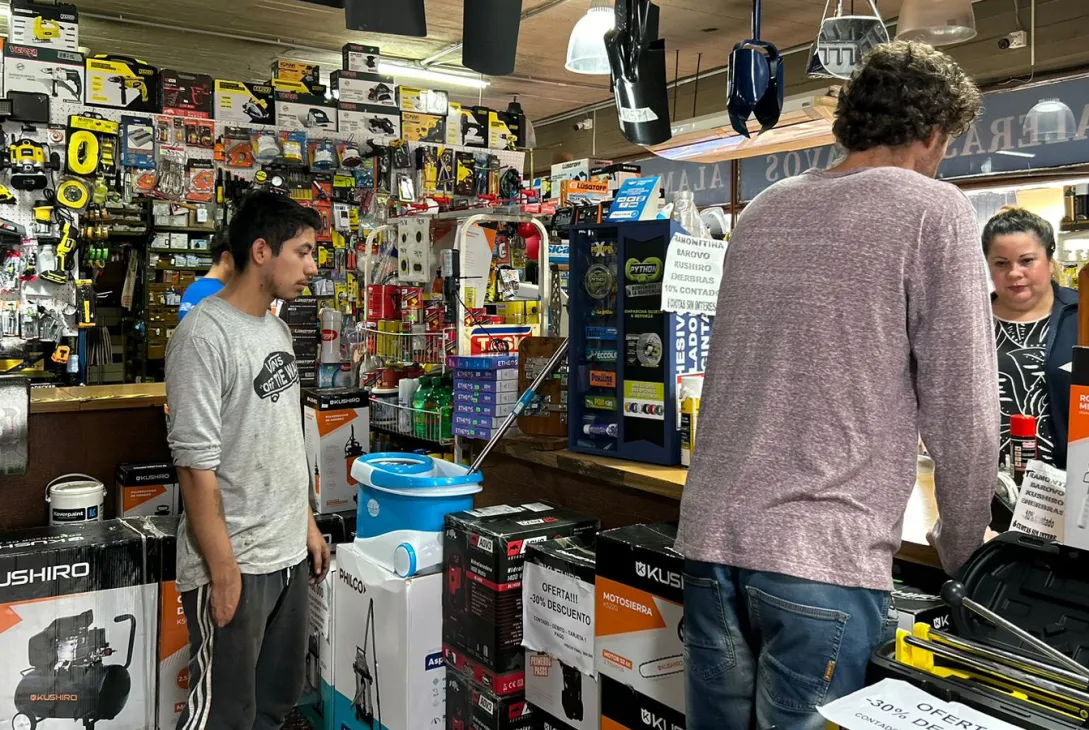 comercio-av-uruguay-y-productos-ferreteria-6