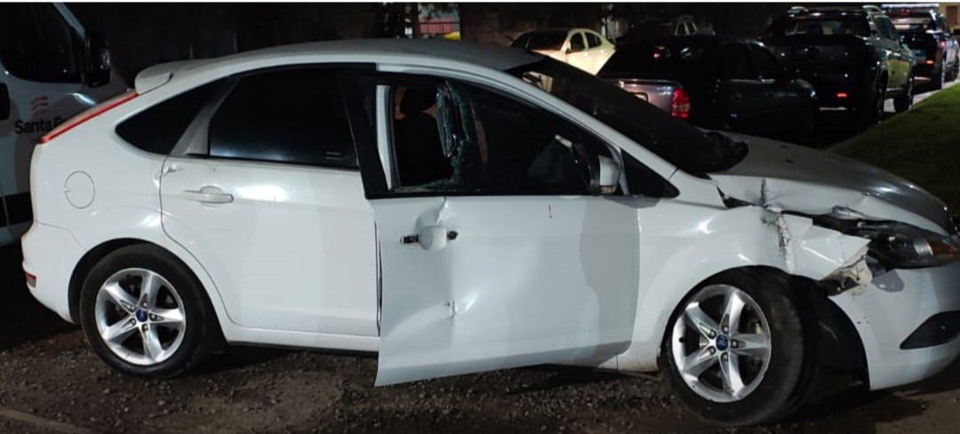 🚗🚆 UN HOMBRE DE 86 AÑOS RESULTÓ HERIDO TRAS UN CHOQUE EN GODOYUn hombre de 86 años resultó les