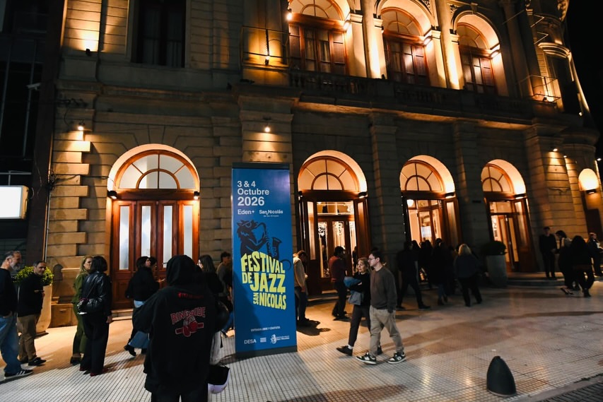 ¡Primera jornada del festival en el Teatro Municipal! Gracias a todos los que se acercaron a viv